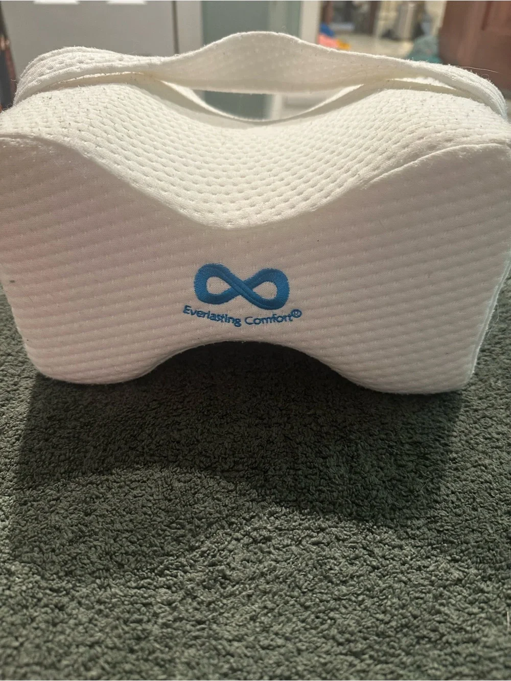 Everlasting Comfort Memory Foam Knee Pillow